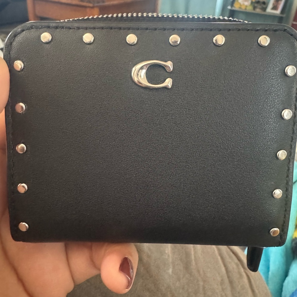 Coach billfold wallet small zip around